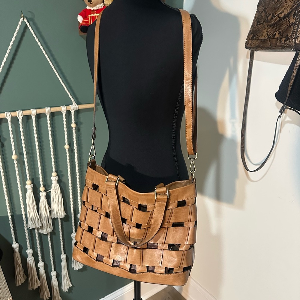 Woven Brown Leather Shoulder Bag with Detachable Strap - French Flea Market Vibe